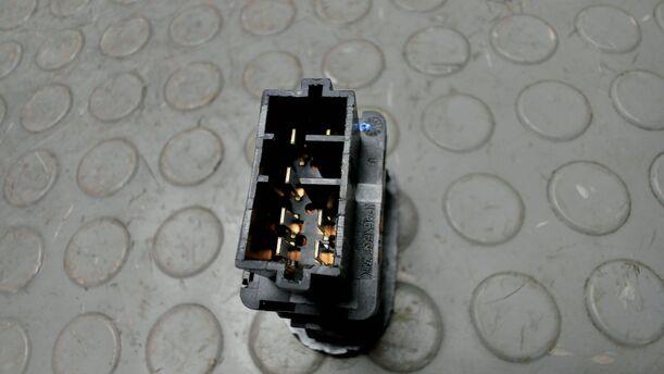 Foto: FENSTERHEBERSCHALTER eines Citroen C3 Pluriel 1.4 L