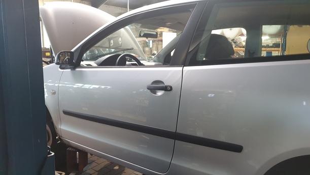 Foto: TÜR VORNE LINKS (2/3-TÜRER) eines VW Polo 1.4 TDI L