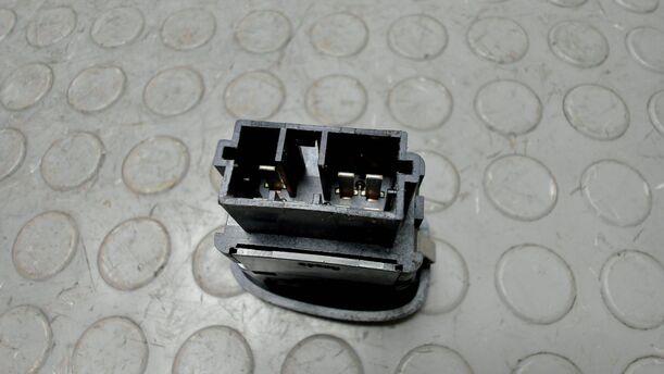Foto: FENSTERHEBERSCHALTER eines Citroen C3 Pluriel 1.4 L