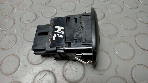 Foto: FENSTERHEBERSCHALTER eines Citroen C3 Pluriel 1.4 L