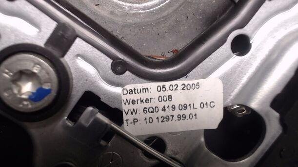 Foto: LENKRAD eines VW Polo 1.4 TDI L