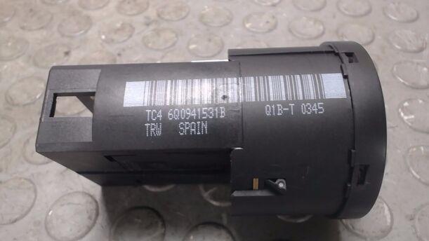 Foto: LICHTSCHALTER eines VW Polo 1.4 TDI L