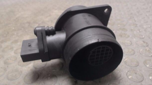 Foto: LUFTMASSENMESSER BOSCH eines VW Polo 1.4 TDI L