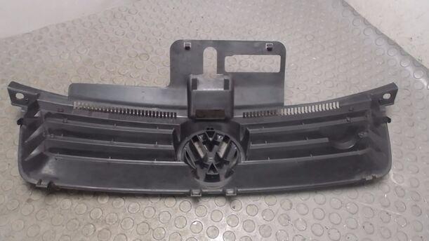 Foto: KÜHLERGRILL eines VW Polo 1.4 TDI L