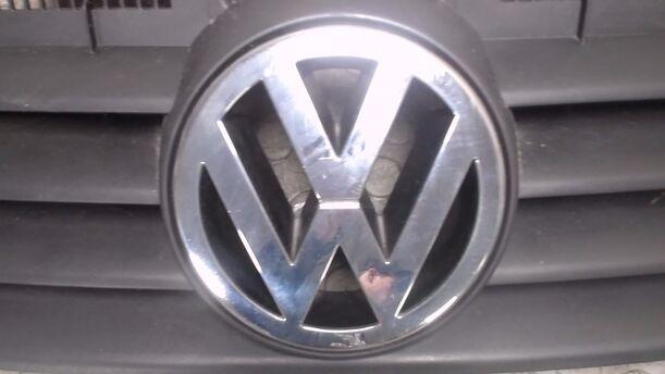 Foto: KÜHLERGRILL eines VW Polo 1.4 TDI L