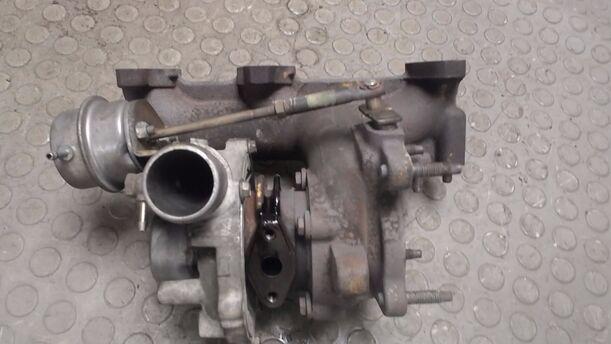 Foto: AUSPUFFKRÜMMER / TURBOLADER eines VW Polo 1.4 TDI L