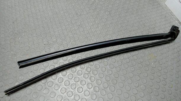 Foto: DICHTUNG HINTEN LINKS eines Citroen C3 Pluriel 1.4 L