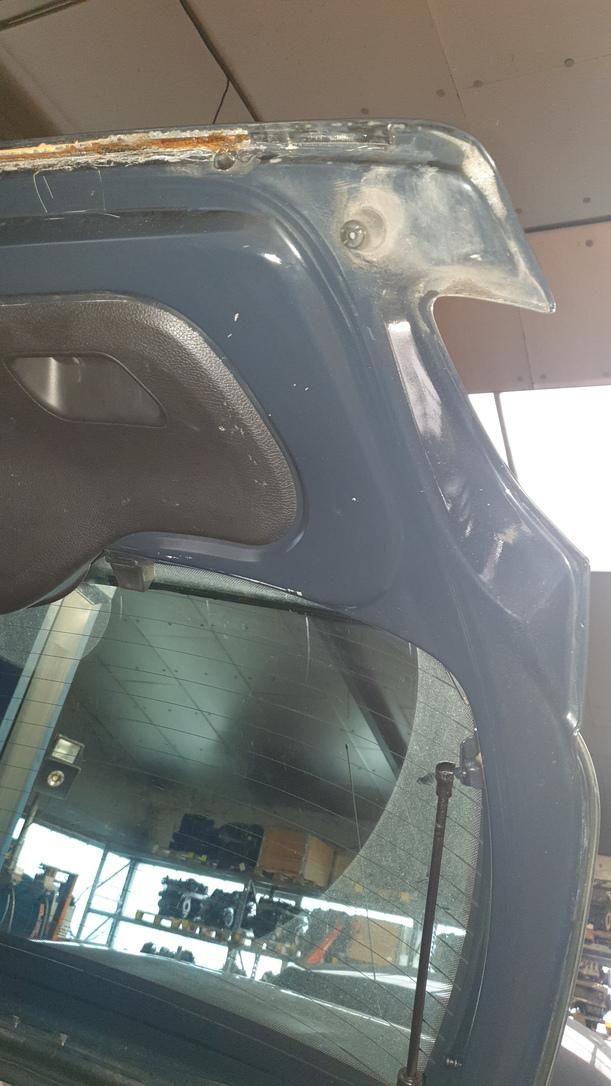 Foto: HECKKLAPPE / HECKDECKEL eines Peugeot 206+ 60 L