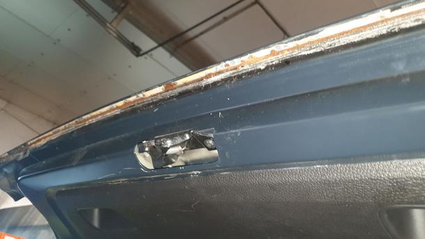 Foto: HECKKLAPPE / HECKDECKEL eines Peugeot 206+ 60 L