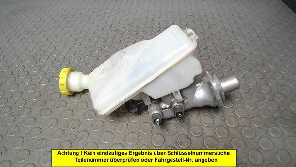 Foto: HAUPTBREMSZYLINDER eines Citroen C3 Picasso VTi 120 L