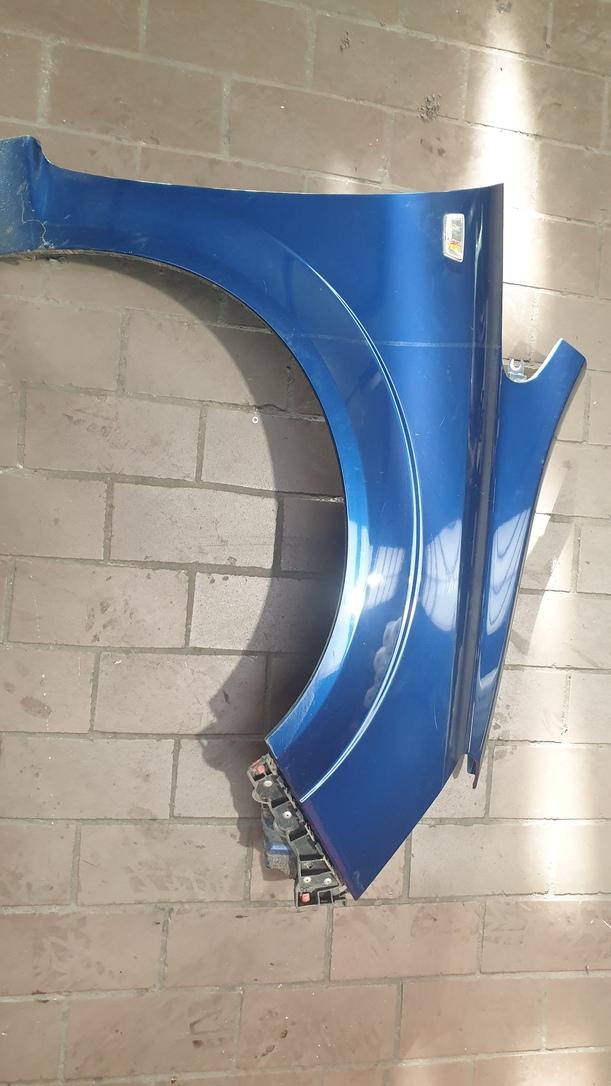 Foto: KOTFLÜGEL RECHTS eines Opel Zafira 1.9 CDTI GL