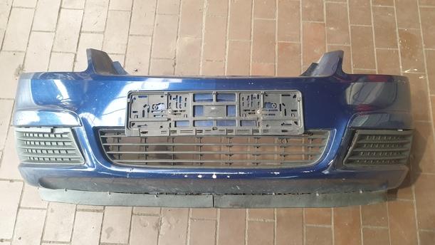 Foto: STOSSFÄNGER / STOßSTANGE VORNE eines Opel Zafira 1.9 CDTI GL