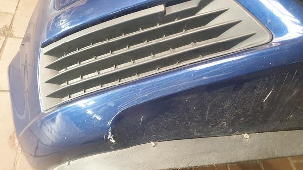 Foto: STOSSFÄNGER / STOßSTANGE VORNE eines Opel Zafira 1.9 CDTI GL