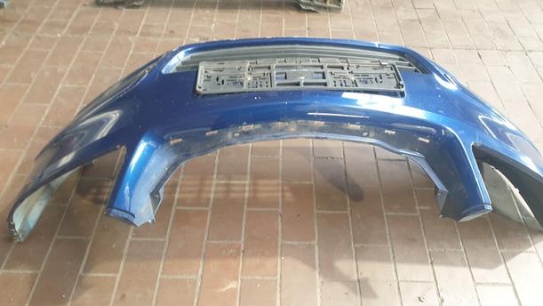 Foto: STOSSFÄNGER / STOßSTANGE VORNE eines Opel Zafira 1.9 CDTI GL