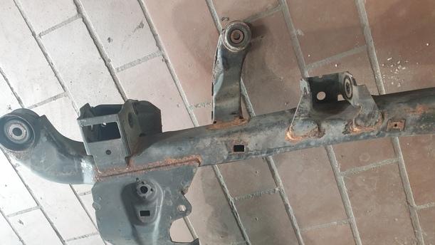 Foto: VORDERACHSE eines Opel Zafira 1.9 CDTI GL