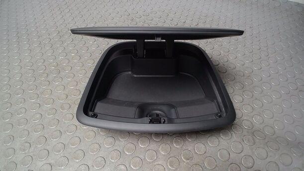 Foto: ABLAGEFACH ARMATURENBRETT eines Citroen C3 Picasso VTi 120 GL