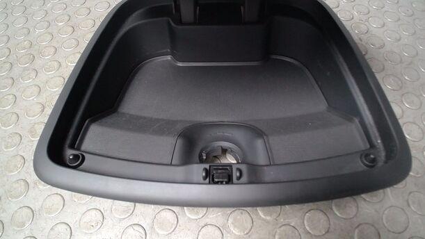 Foto: ABLAGEFACH ARMATURENBRETT eines Citroen C3 Picasso VTi 120 GL