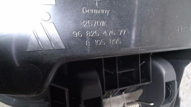 Foto: ABLAGEFACH ARMATURENBRETT eines Citroen C3 Picasso VTi 120 GL