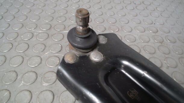 Foto: QUERLENKER VORN LINKS ( FEBI ) eines Citroen C3 Picasso VTi 120 LX