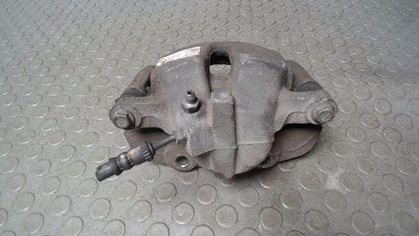 Foto: BREMSSATTEL VORN LINKS ( BOSCH ) eines Citroen C3 Picasso VTi 120 Style