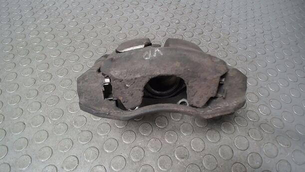 Foto: BREMSSATTEL VORN RECHTS ( BOSCH ) eines Citroen C3 Picasso VTi 120 Style