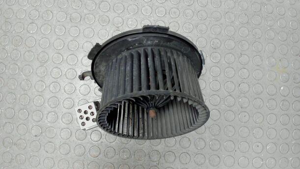 Foto: HEIZUNGSGEBLÄSE eines Opel Zafira 1.9 CDTI Style