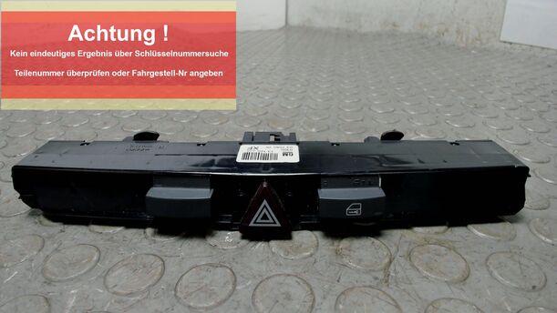 Foto: WARNBLINKSCHALTER eines Opel Zafira 1.9 CDTI Style
