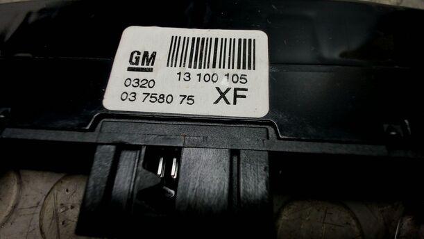Foto: WARNBLINKSCHALTER eines Opel Zafira 1.9 CDTI Style