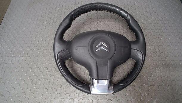 Foto: LEDERLENKRAD ( OHNE AIRBAG ) eines Citroen C3 Picasso VTi 120 Style