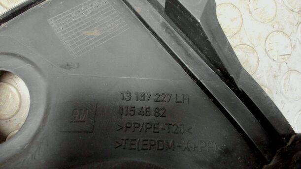 Foto: ABDECKUNG WINDLAUF LINKS eines Opel Zafira 1.9 CDTI Style