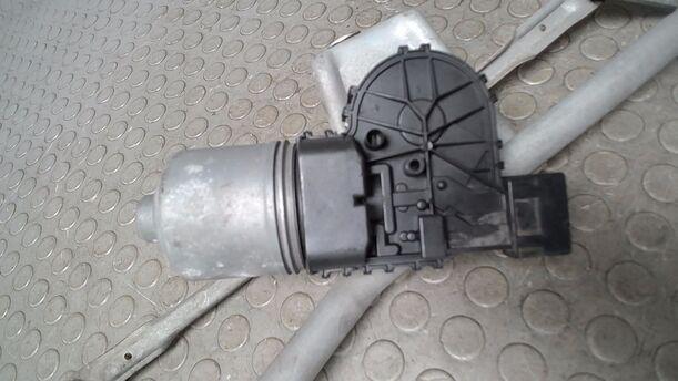 Foto: SCHEIBENWISCHERMOTOR VORN eines Peugeot 206+ 60 Style