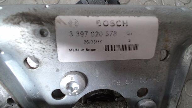 Foto: SCHEIBENWISCHERMOTOR VORN eines Peugeot 206+ 60 Style