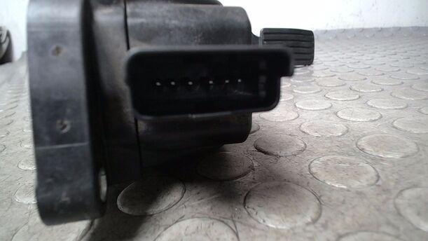Foto: GASPEDAL eines Peugeot 206+ 60 Style