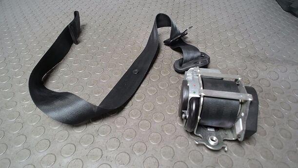 Foto: SICHERHEITSGURT VORN RECHTS ( 2/3 TÜRER ) eines Peugeot 206+ 60 Style