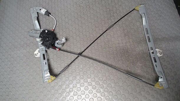 Foto: FENSTERHEBER ELEKTRISCH LINKS ( 206+/ 2/3 TÜRER ) eines Peugeot 206+ 60 LX