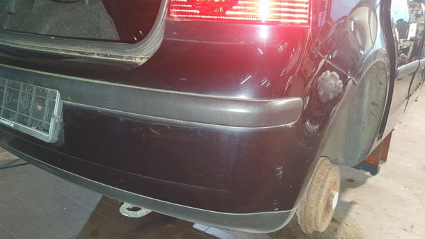 Foto: STOSSFÄNGER/ STOßSTANGE HINTEN eines VW Polo 1.2 LX