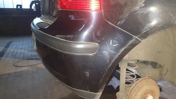 Foto: STOSSFÄNGER/ STOßSTANGE HINTEN eines VW Polo 1.2 LX