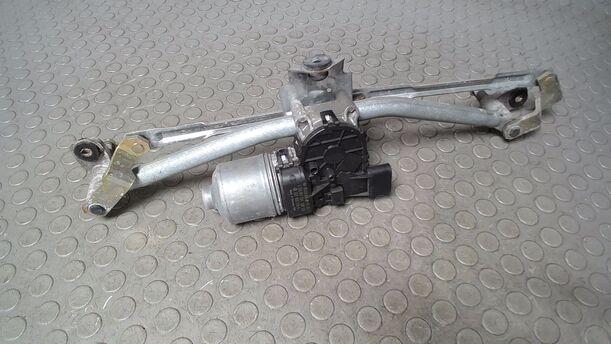 Foto: SCHEIBENWISCHERMOTOR VORN eines VW Polo 1.2 LX