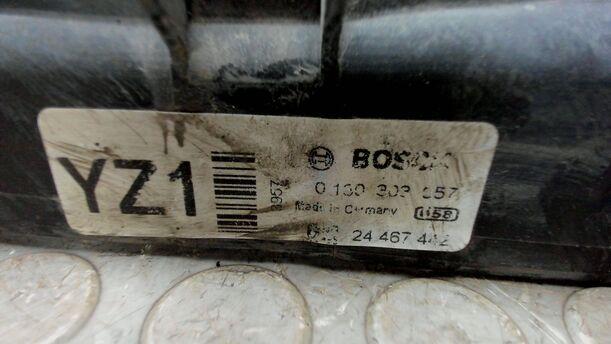Foto: ELEKTROLÜFTER eines Opel Zafira 1.9 CDTI LX