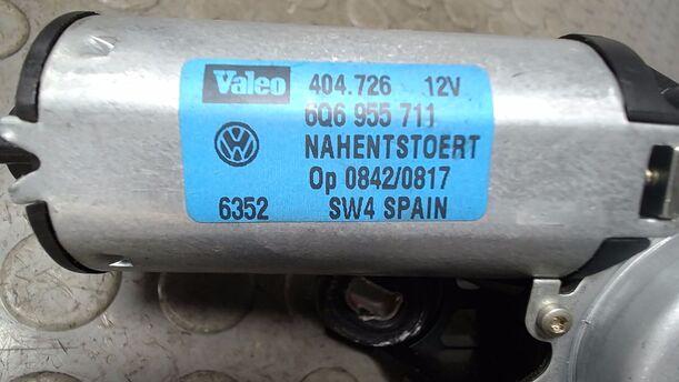 Foto: SCHEIBENWISCHERMOTOR HINTEN eines VW Polo 1.2 LX
