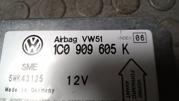 Foto: STEUERGERÄT AIRBAG/ AIRBAGSTEUERGERÄT eines VW Polo 1.2 LX