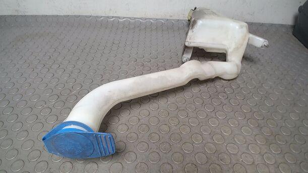 Foto: SCHEIBENWASCHBEHÄLTER eines VW Polo 1.2 LX