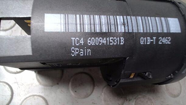 Foto: LICHTSCHALTER eines VW Polo 1.2 LX