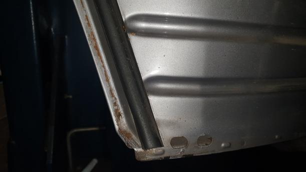 Foto: TÜR HINTEN LINKS ( KURZ ) eines Mercedes-Benz A 140 GLXi