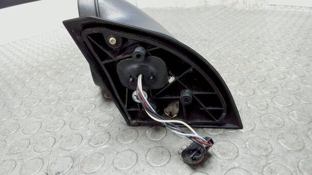 Foto: AUSSENSPIEGEL LINKS ELEKTRISCH VERSTELLBAR eines Mercedes-Benz A 140 GLXi