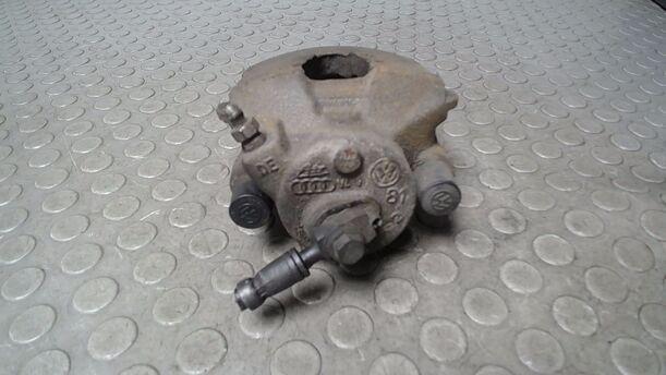 Foto: BREMSSATTEL VORN LINKS eines VW Polo 1.2 GLXi