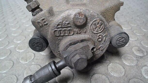 Foto: BREMSSATTEL VORN LINKS eines VW Polo 1.2 GLXi