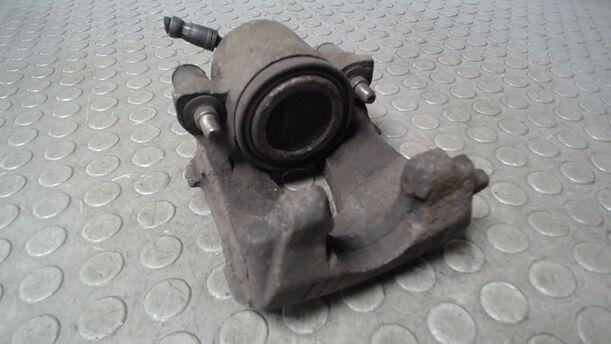 Foto: BREMSSATTEL VORN LINKS eines VW Polo 1.2 GLXi
