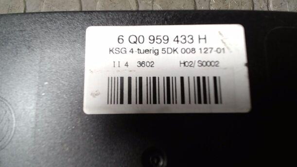 Foto: KOMFORTSTEUERGERÄT eines VW Polo 1.2 GLXi