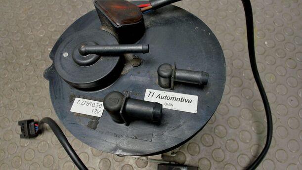 Foto: KRAFTSTOFFPUMPE eines Mercedes-Benz A 140 GLXi